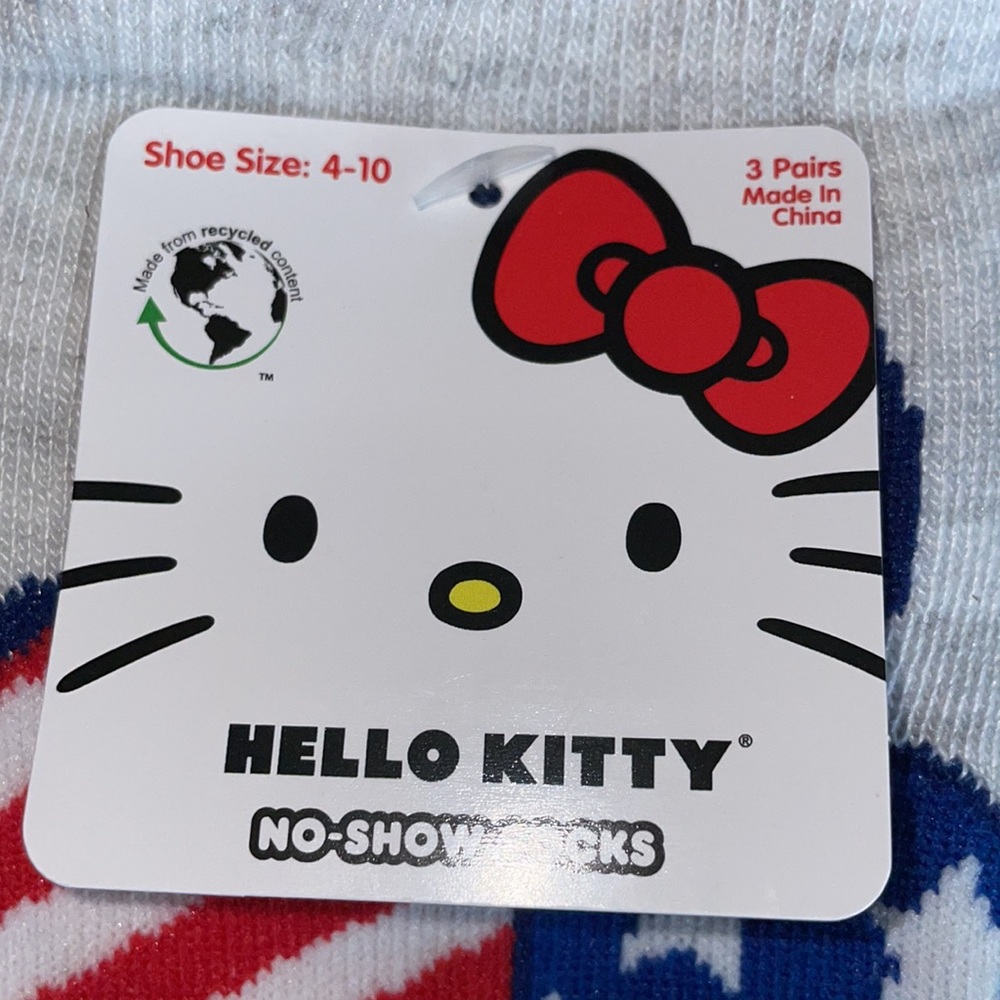 Hello Kitty Socks - Picture 6 of 16